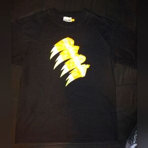 Men’s XL Gallery Dept. Black Short Sleeve Shirt “DEPT” Lettering In Flames